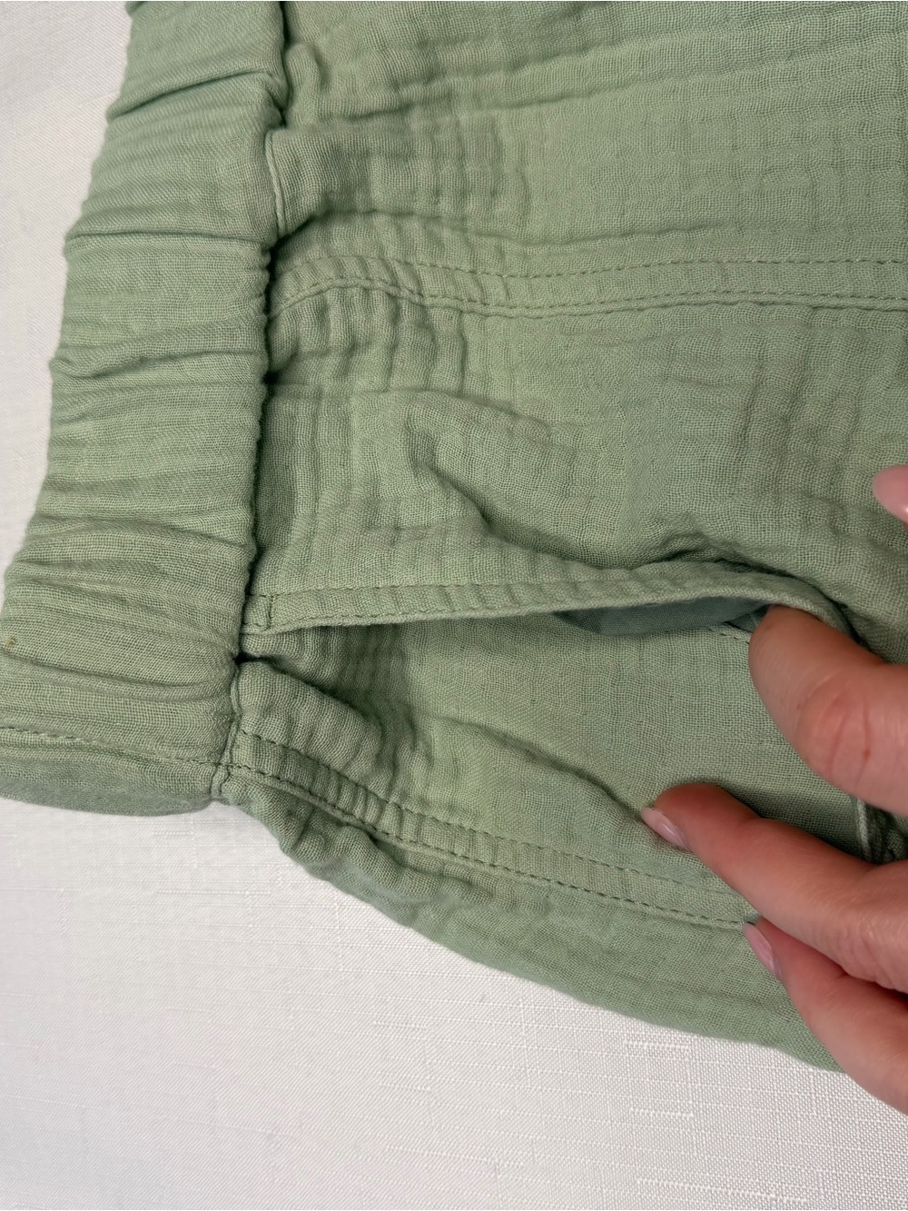 Madewell Light Olive High-Waist Relaxed Shorts size medium - Picture 4 of 4